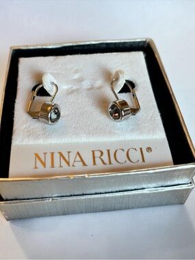 Nina Ricci rhodium-plated leverback drop earrings
